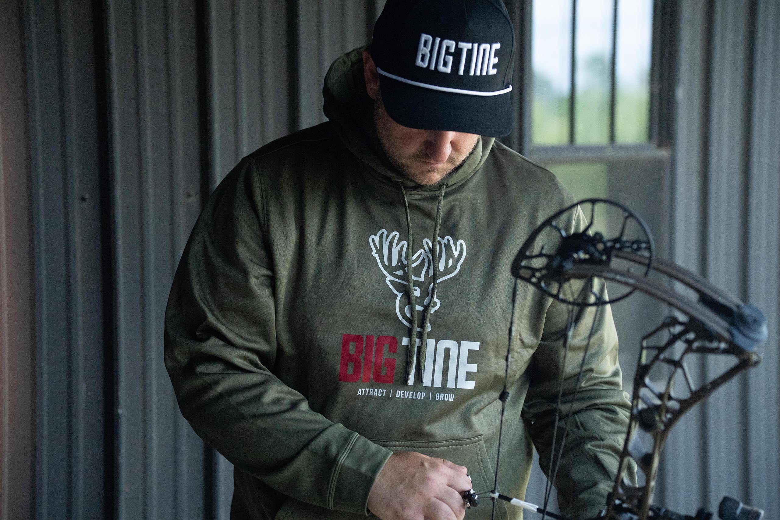 BIG TINE LOGO HOODIE